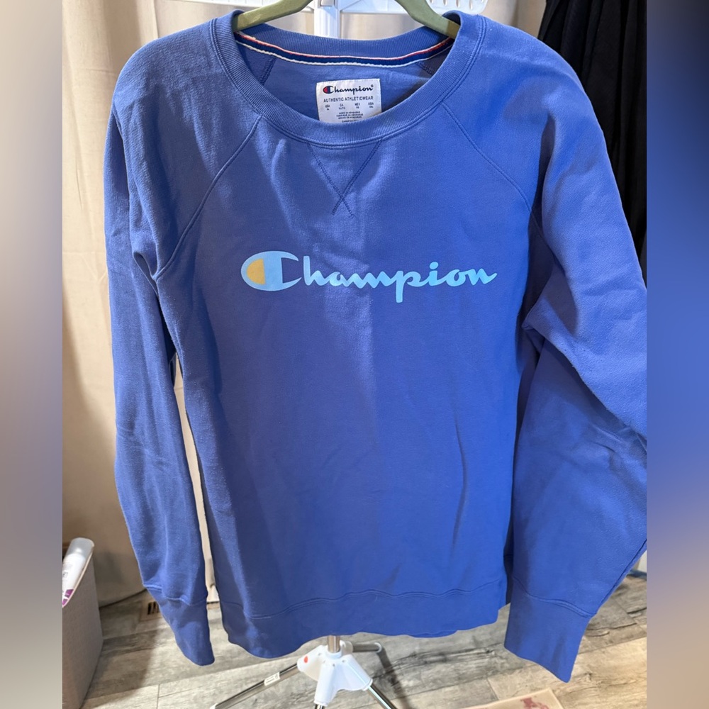 Champion Women's Classic Crew Neck Sweater